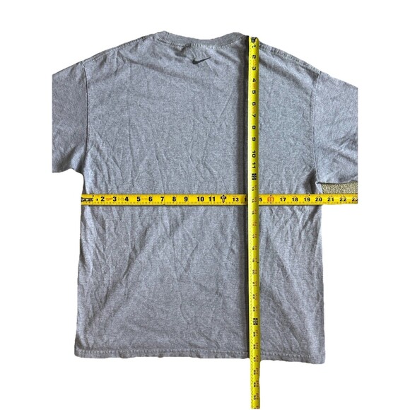 Vintage Y2K Nike Center Swoosh Bearcat Volleyball T Shirt‎ Size M Grey - Picture 5 of 5